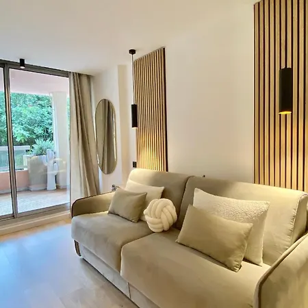 Monaco # Menton - Pool - Center - Private Parking - Clim - Fast Wifi - Solarium - Full Renovated - Beach & Sun - * Rocabruna